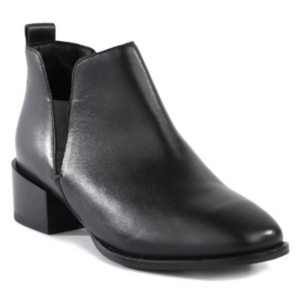 Seychelles Heart of Gold Chelsea Boot, Size 7.5